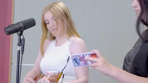 Sunrise Studios Youths at the Strike A Chord project