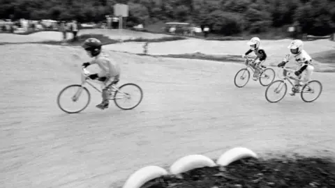 Anton/WarOnBMX Children racing at Bolehills BMX track