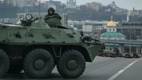 Reuters Ukrainian soldiers in central Kyiv