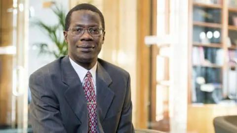 University of Nottingham Robert Mokaya