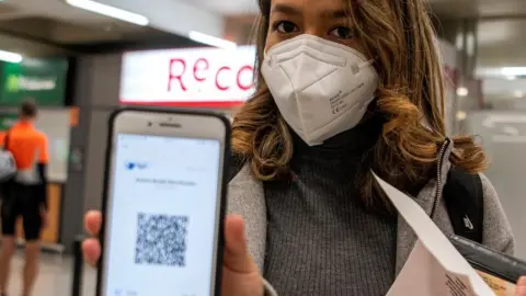 EPA Woman arriving at Spanish airport
