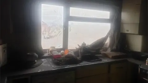 Mandi Beavan Inside the home