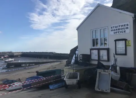 Police cordon at Staithes beach