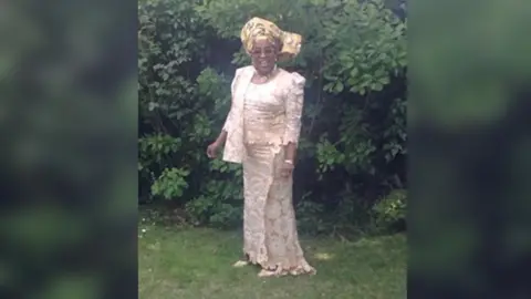 Cynthia Stewart Cynthia Stuart pictured in a garden