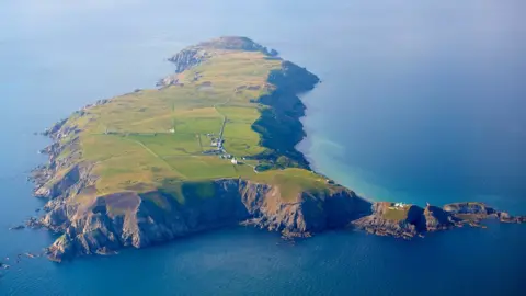 Paul White Aerial views / Alamy Stock Photo Lundy