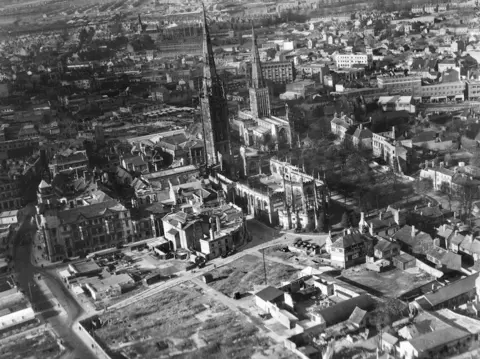 Historic England/RAF Coventry in 1948