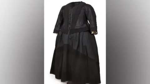 Claire Collins Queen Victoria’s mourning dress