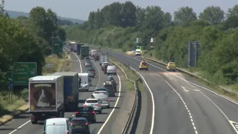 A34 in Oxford closed after diesel spill