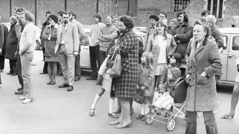 Trinity Mirror / Mirrorpix / Alamy Stock Photo Crowd gathers outside court ahead of hearing Monday 16 April 1973