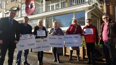 LDRS People from Brymbo protest at Wrexham council against plans for a traveller site