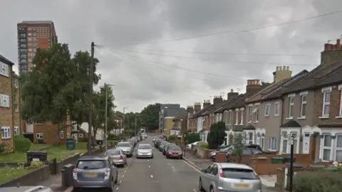 Google Vallentin Road, Walthamtow