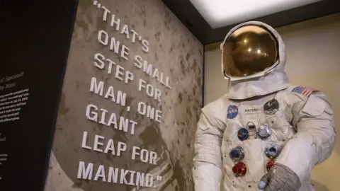 EPA US astronaut Neil Armstrong"s Apollo 11 spacesuit on display at the Smithsonian National Air and Space Museum