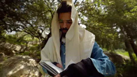 BBC Shayli Tevel prays in the forest