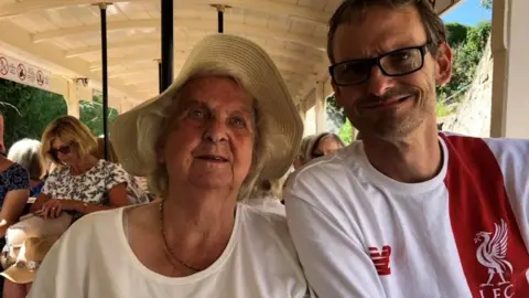 Family photo Margaret Evans with her son Ken