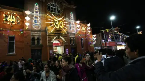 Aaron Chown/PA Leicester Diwali switch-on 2017