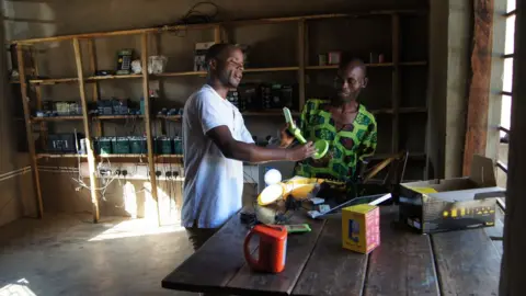 Strathclyde University Solar power project in Malawi