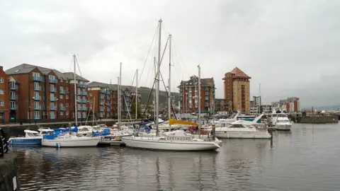 David Dixon/Geograph Swanse Marina