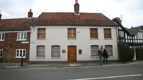 Covid 19 Heston Blumenthal s Fat Duck closes as staff test positive