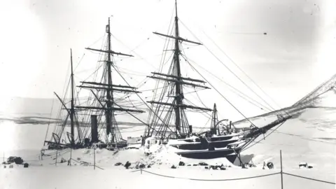 Dundee Heritage Trust Discovery locked in ice