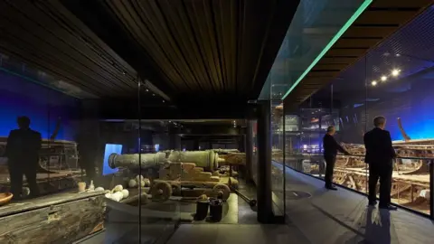 Hufton & Crow Mary Rose