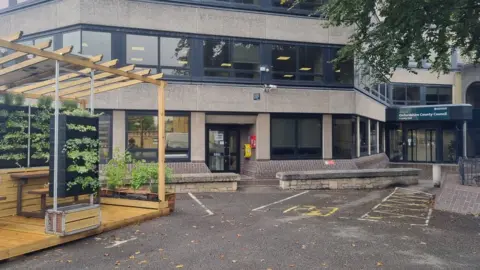 The living wall and County Hall