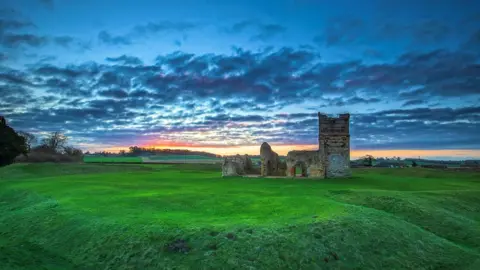 Nick Lucas THURSDAY - Knowlton Church