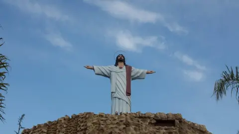 Jesus rises from a mountain