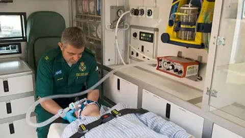 Smiths Group Paramedic with Smith's PARAPAC ventilator