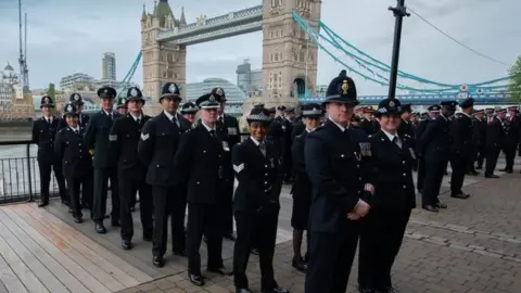 South YOrkshire Police Sgt Jon Simpson and other officers