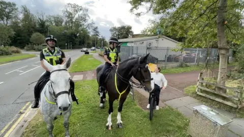 Thames Valley Police Police horses Harper and Atlas