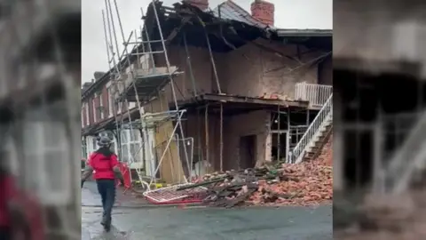 @JonnyNFire House being renovated partially collapsed