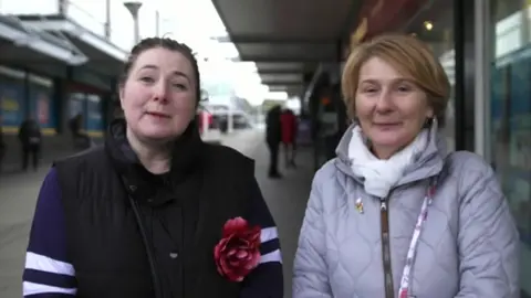 Debbie-Anne Ruhe, left, with her sister