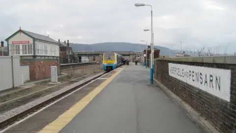 Geograph/Nigel Thompson Abergele & Pensarn station