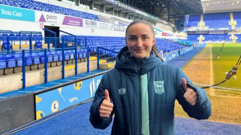 Connor Bennett/BBC Sophie Peskett