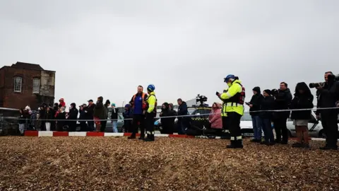 Steve Blanchard/BDMLR Calshot crowds /walrus