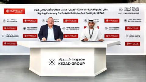 Emtelle Agreement signing