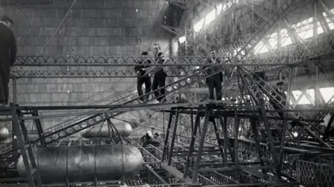 Bedfordshire Archives Inside Cardington Sheds