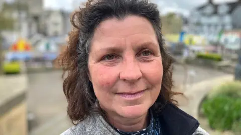 Andrew Sinclair/BBC Sue Allen, of East Ruston Cottages