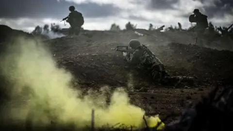 Getty Images Εκπαιδεύονται ουκρανικά στρατεύματα στη Γαλλία