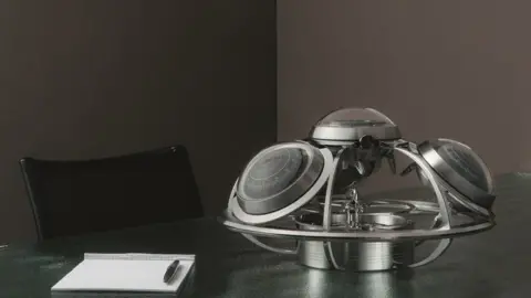 Alex Stephen Teuscher MB&F "The Fifth Element"