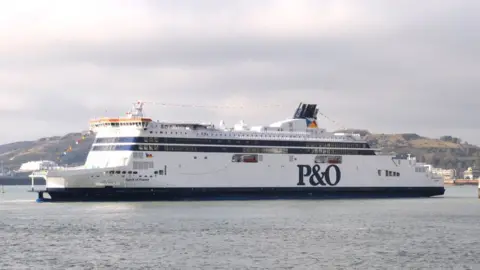 P&O P&O