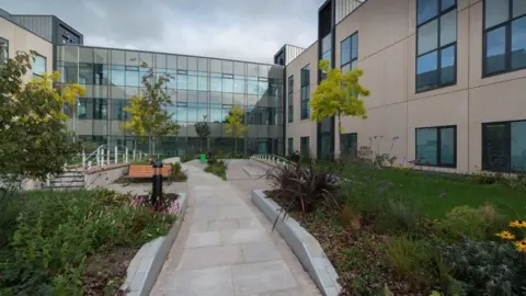 NBBJ/Paul McMullin New hospital