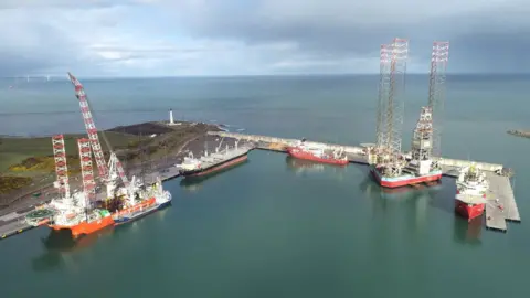 Port of Aberdeen The new Aberdeen South Harbour