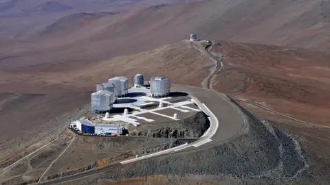 ISO/L.  A bird's eye view of Calcada from the European Southern Observatory's Very Large Telescope