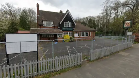 Google Wheatsheaf pub in Stow-cum-Quy