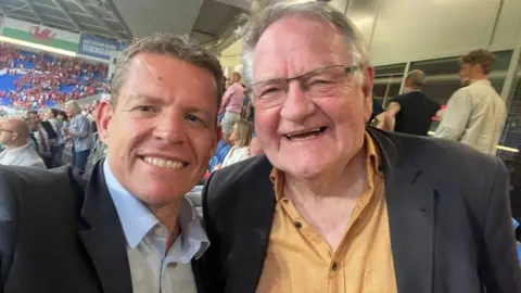 Rhun ap Iorwerth Rhun ap Iorwerth with Dafydd Iwan