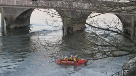 @Iglwy/Twitter Coastguard rescue teams and the RNLI searched the River Teifi.