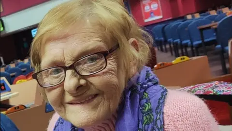 Family handout Lynne Harvey