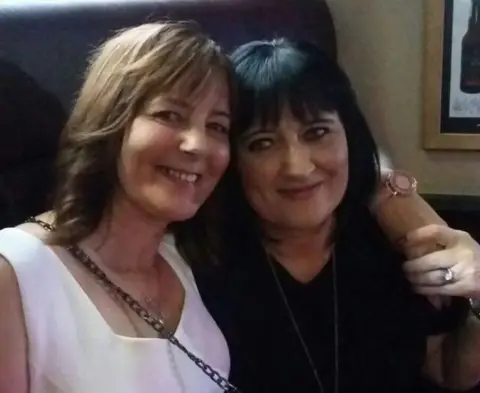 Family photo Sisters Susan Thomson and Janet Scott