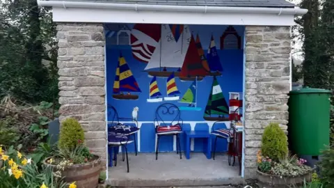 Fowey Pretty Bus Stop Boat theme